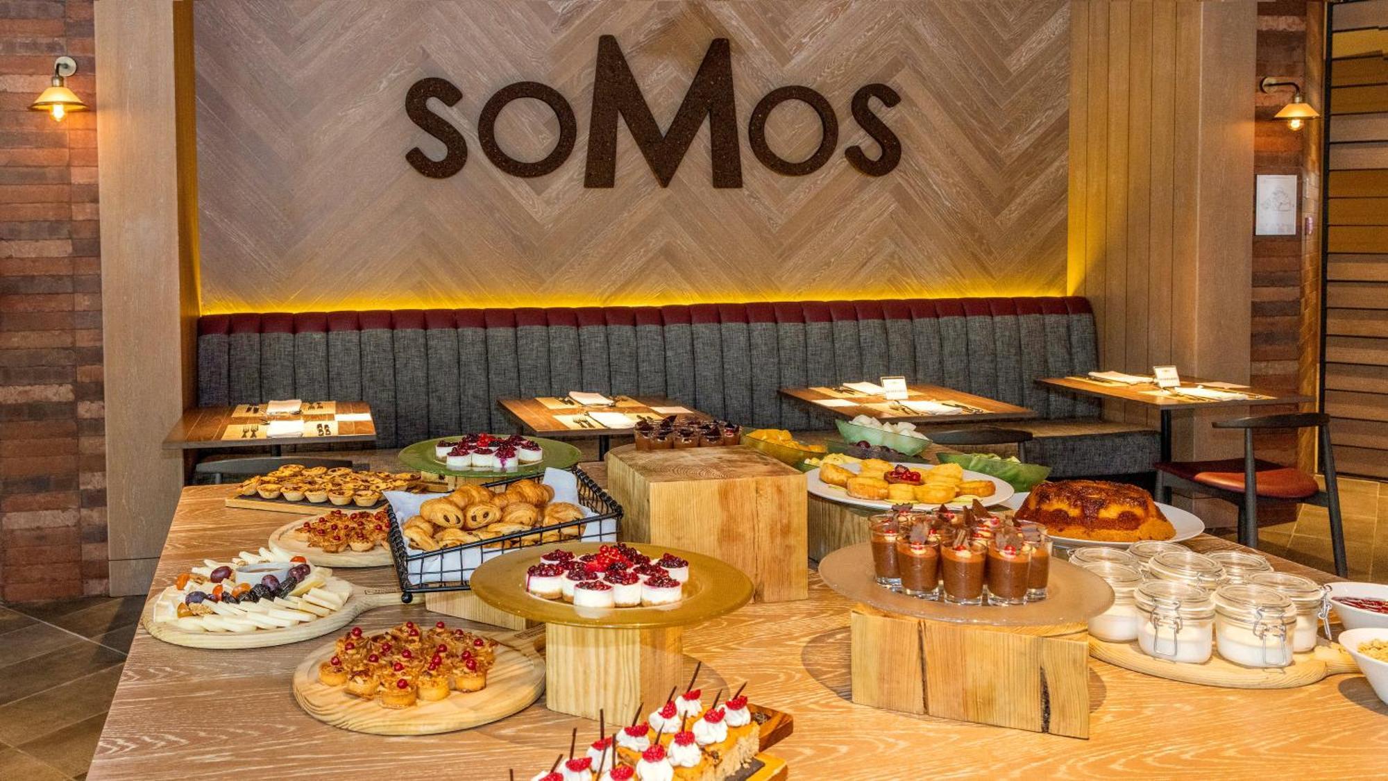 Crowne Plaza Porto By Ihg Hotel Екстериор снимка SOMOS restaurant